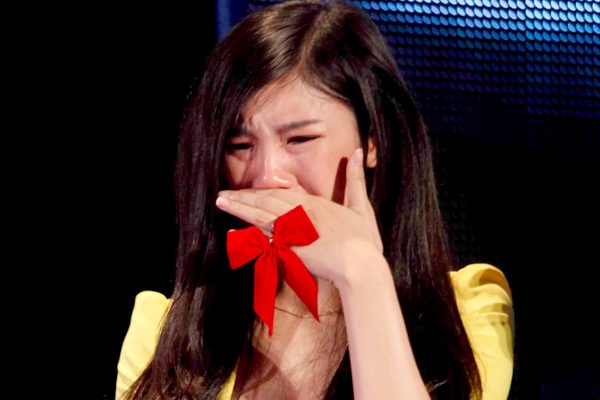 Hot girl 9x bi loai, 'Nguoi giau mat' lo dien top 4 hinh anh