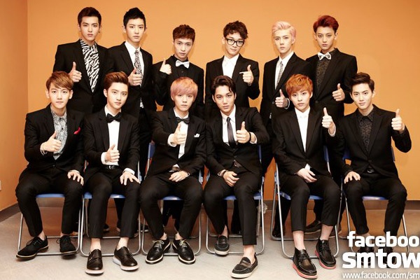 Fan cuong rao ban quan lot cua EXO hinh anh