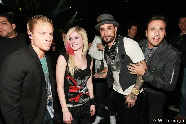 Backstreet Boys di tour cung Avril Lavigne hinh anh