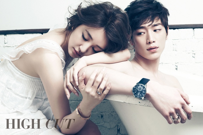 Nhung my nam Han chup hinh sexy ben dan chi hinh anh