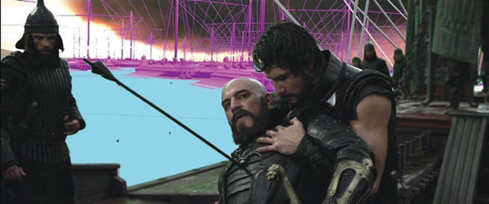 Hau truong quay 300: De che troi day 1 hinh anh