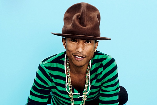 Pharrell Williams ngoi ghe nong The Voice My hinh anh