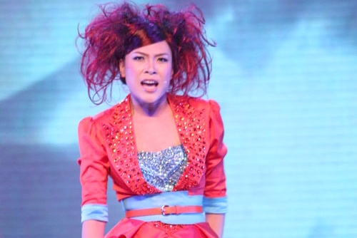 Nhung loi trang phuc kinh dien cua My Tam hinh anh