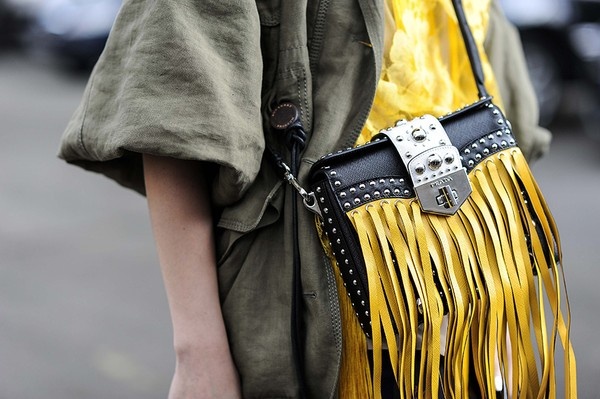 10 xu huong phu kien hot giup ki nghi cua ban them vui hinh anh