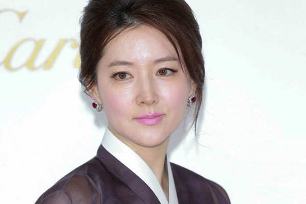 Lee Young Ae noi ve tinh than voi 'co nang ngo ngao' hinh anh