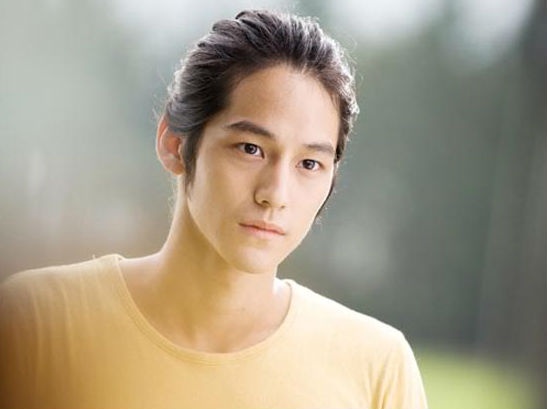 12 my nam Han quyen ru voi toc dai hinh anh