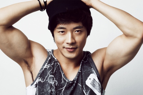 Kwon Sang Woo van khoc khi xem 'Nac thang len thien duong' hinh anh