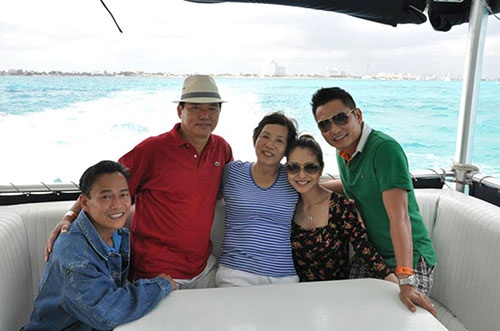 Jennifer Phạm được gia đình chồng yêu quý.