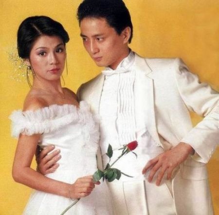 Mối tình trải qua nhiều lần hợp tan từ lúc quen nhau đến năm 1985