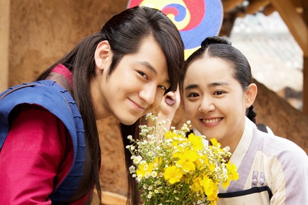 Moon Geun Young va Kim Bum duong ai nay di hinh anh