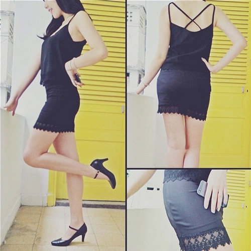 Bộ váy thời trang của hotgirl Mie Nguyen trông không khác mấy đồ ngủ mặc nhà