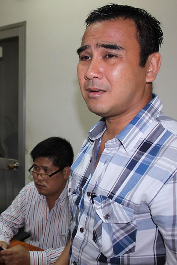 Quyền Linh bên bạn lúc khó khăn.