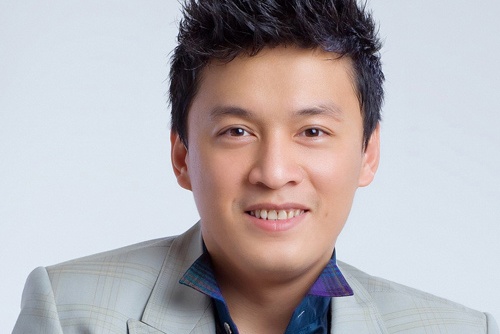 Tranh cai viec Lam Truong la giam khao Giong hat Viet nhi hinh anh