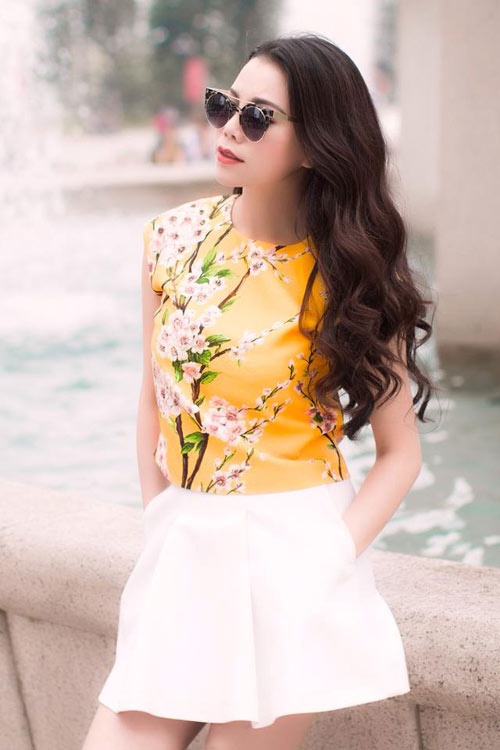 Kính in họa tiết da báo đang được các người đẹp rất yêu thích.