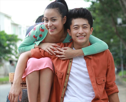 Hoang Thuy Linh lan dau noi that viec yeu trai tre Harry Lu hinh anh