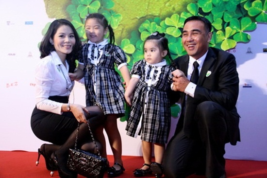 Quyền Linh hiện giờ bên gia đình nhỏ