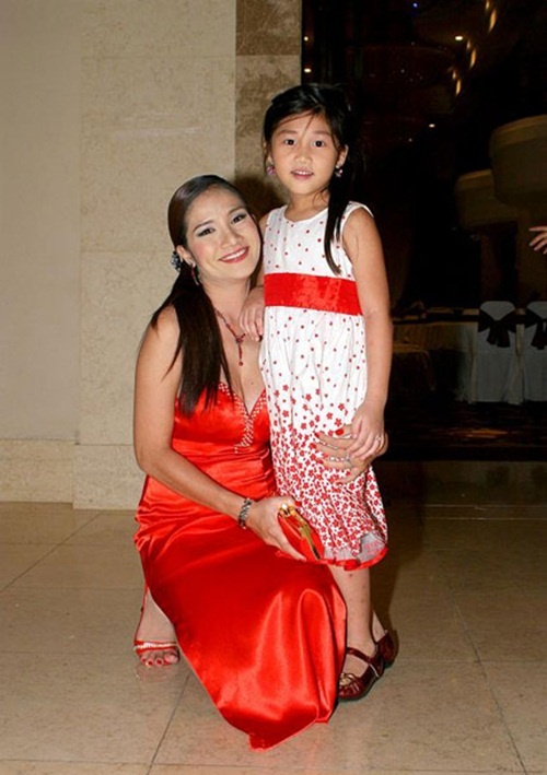  Cô nuôi con một mình sau đổ vỡ gia đình.