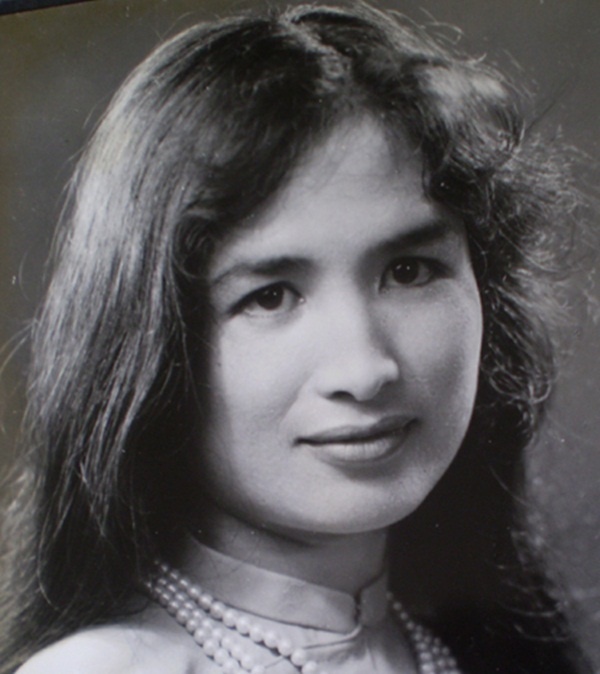 Không chỉ tài năng, Trà Giang còn được biết đến như người đẹp có nhan sắc xuyên thế kỷ.