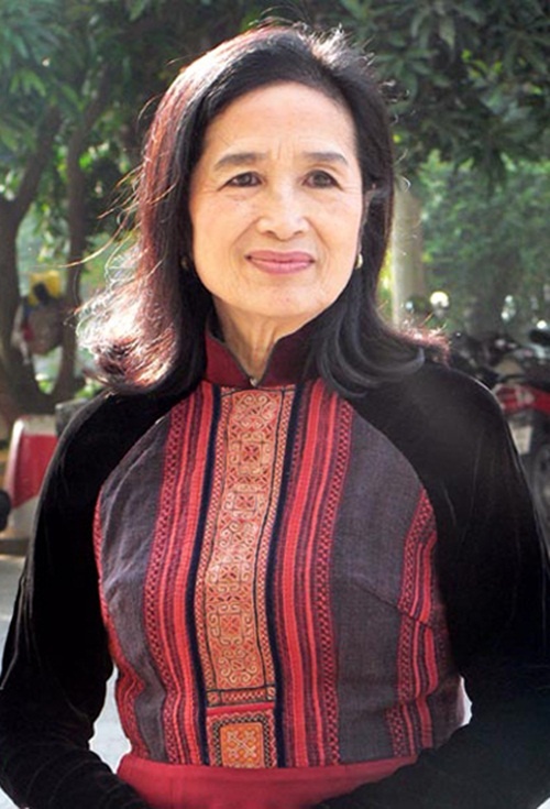 Trà Giang vẫn luôn tâm sự bà hạnh phúc với tình đầu và cũng là tình yêu lớn của cả đời bà cùng với sự nghiệp điện ảnh. Những năm gần đây, NSND Trà Giang ít xuất hiện trước công chúng nhưng mỗi lần xuất hiện, bà lại khiến nhiều người nhớ lại về nhan sắc một thời của màn ảnh.