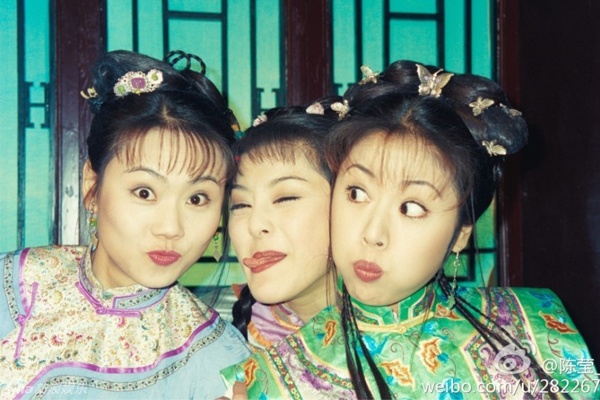 Sao Hoan Chau Cach Cach khoe anh hau truong vui nhon hinh anh