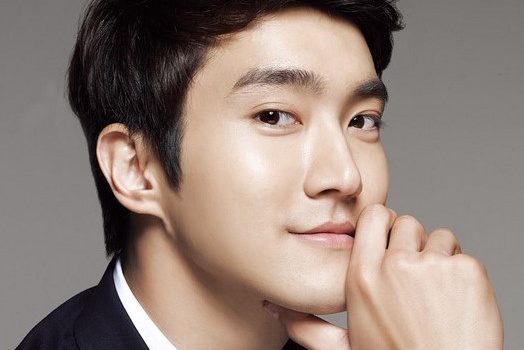 Siwon (Super Junior) dong phim co trang cung Thanh Long hinh anh