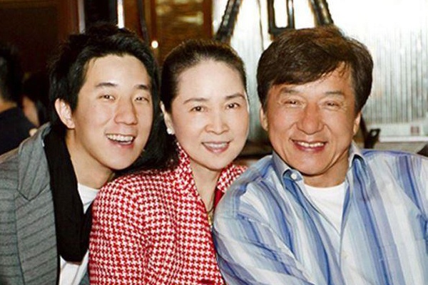 Thanh Long, Nghe Chan tung duoc vo tha thu chuyen ngoai tinh hinh anh