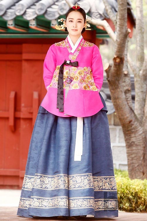 Kim Tae Hee với vai diễn Jang Ok Jung trong bộ phim cùng tên.