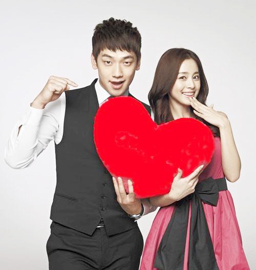 Chuyện tình của Bi Rain và Kim Tae Hee gây nhiều chú ý.