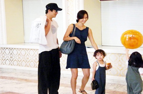 Gia đình hạnh phúc của Kwon Sang Woo.