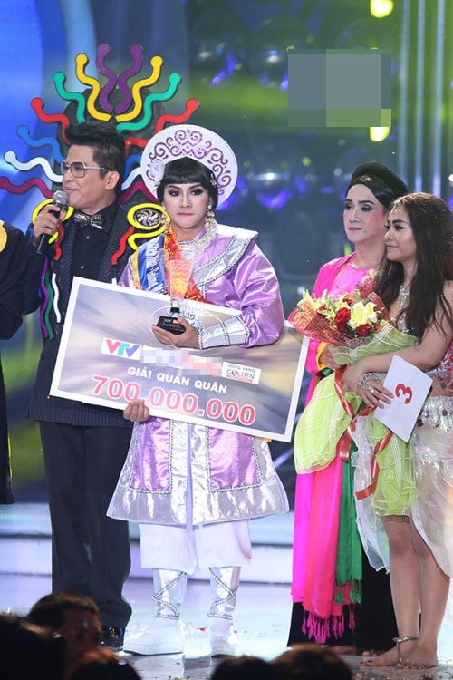 Hoài Lâm vụt sáng thành sao khi hóa thân thành công thành nhiều nhân vật nổi tiếng.