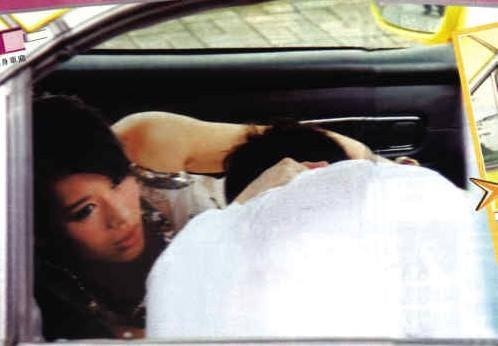 Hồ Hạnh Nhi và Huỳnh Tông Trạch bị bắt gặp đang