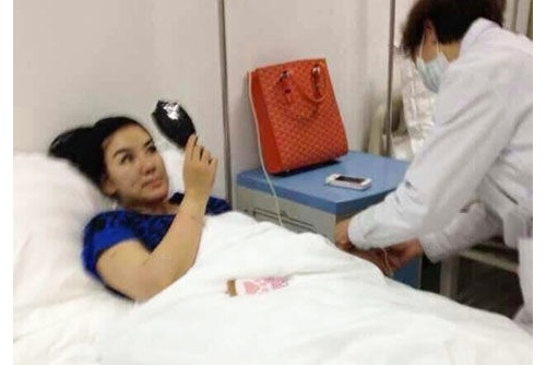 Cu dan mang lat tay tro vu khong chong cua Huynh Dich hinh anh