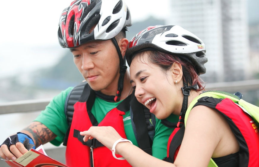 Anh chang boi ra Thap Rua dan dau Cuoc dua ky thu hinh anh