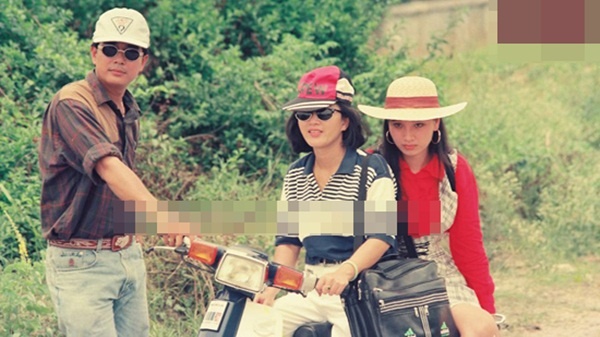 Lê Tuấn Anh bên Minh Hòa trong Gió qua miền tối sáng. Đây là bộ phim cuối cùng trong sự nghiệp của Lê Tuấn Anh và trong phim anh đảm nhận vai chính diện hiếm có.