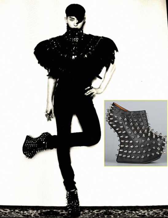 Jo Kwon và đôi giày từng gây sốt với Animal.