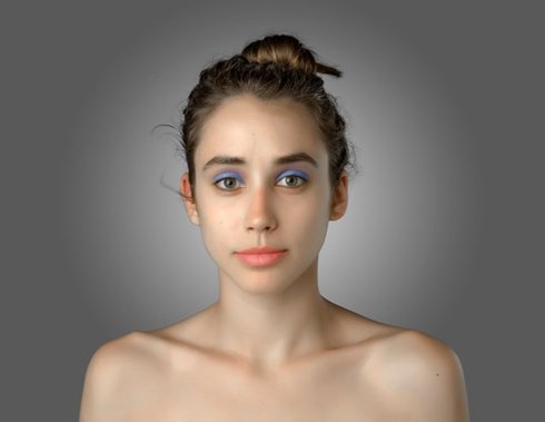 Kenya nổi bật với đôi mắt màu xanh cùng đôi môi màu nude gợi cảm.