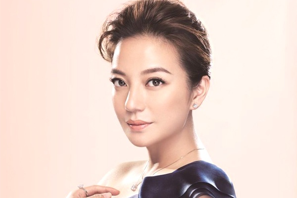 Trieu Vy tung anh dap tan tin don bi bat vi ma tuy hinh anh