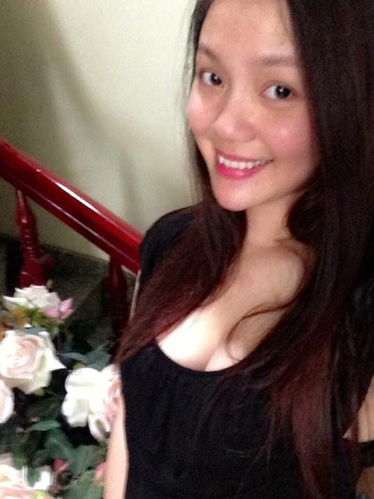 Trên trang cá nhân, Ngọc Anh liên tục chia sẻ những hình ảnh 