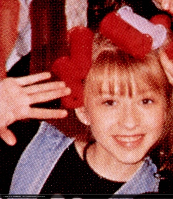 Hình ảnh Christina Aguilera khi còn bé. Lúc này, cô đã là thành viên trong 