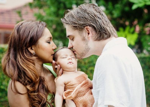 My nhan xau so tren chuyen bay MH17 va moi tinh o Viet Nam hinh anh