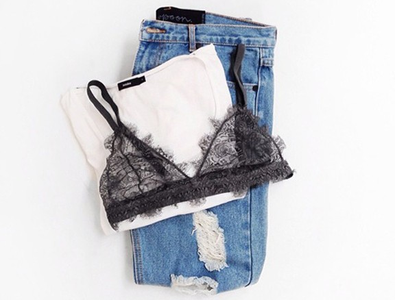 Nhung phu kien nang dang cap cho quan jeans xanh hinh anh