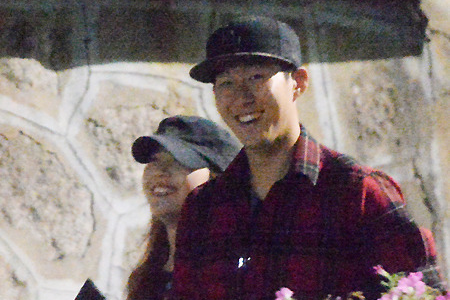 Minah (Girl's Day) hen ho tien dao Bayer Leverkusen hinh anh