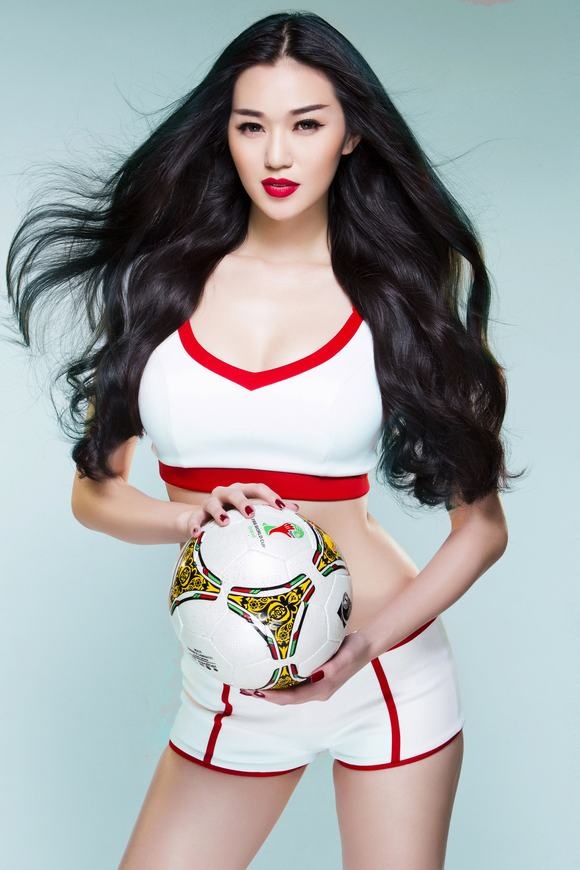 Khánh My  sẵn sàng chi <abbr class=