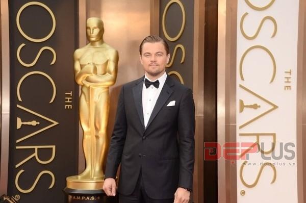 Sự tàn phai về nhan sắc này của anh có thể nhìn thấy kể từ sau lễ trao giải Oscar hồi tháng ba vừa qua. Rất háo hức mong chờ để được một lần chạm tay vào tượng vàng nhưng một lần nữa may mắn lại không mỉm cười với anh. Có thể nói cú sốc 4 lần trượt giải thưởng nam diễn viên chính xuất sắc nhất đã khiến Leonardo buông xuôi, cả trong cuộc sống, sự nghiệp lẫn vẻ ngoài của mình.
