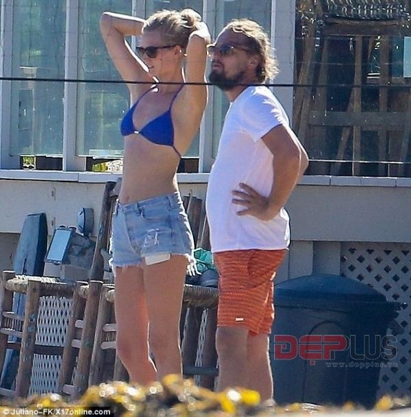 Rồi sau đó liên tiếp xuất hiện bên cạnh bạn gái tuổi đôi mươi, Leo khiến mình trở nên kệch cỡm và già nua khó diễn tả. 