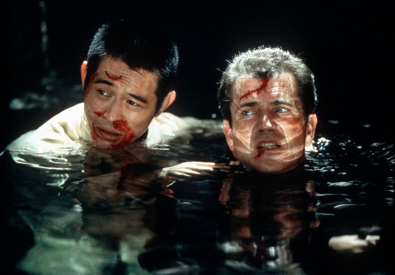 Mot canh hanh dong cua Ly Lien Kiet trong Lethal Weapon 4 hinh anh