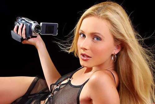 Cac hang phim khieu dam My suy sup vi lenh dung bao cao su hinh anh