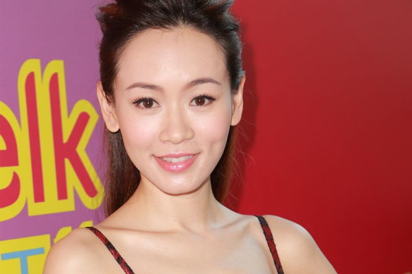 Hoa hau TVB hat quan bar de muu sinh hinh anh