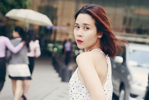 Luu Huong Giang mac dep hon vi so chong chan hinh anh