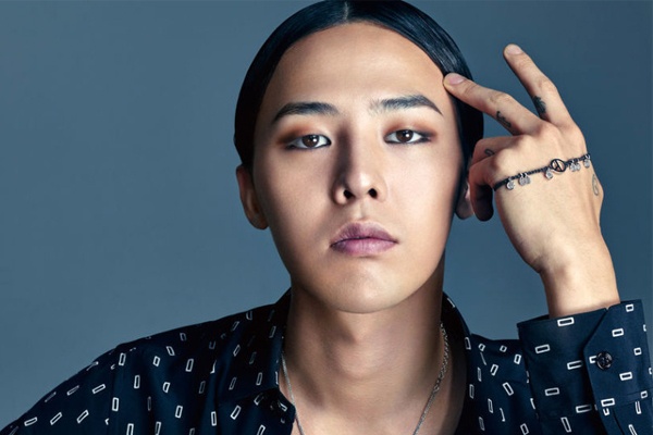 G-Dragon chat lu trong bo anh moi hinh anh